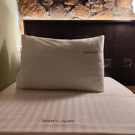 Ζέον Ύδωρ Hotel ออร์มา ภายนอก รูปภาพ