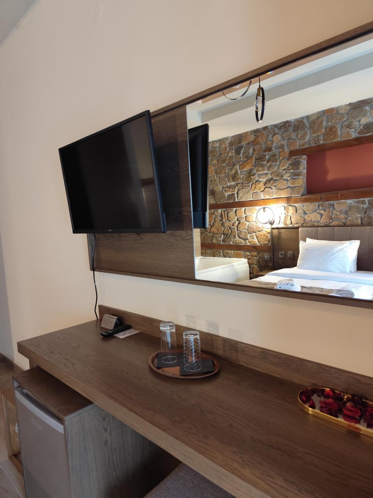 Ζέον Ύδωρ Hotel ออร์มา ภายนอก รูปภาพ